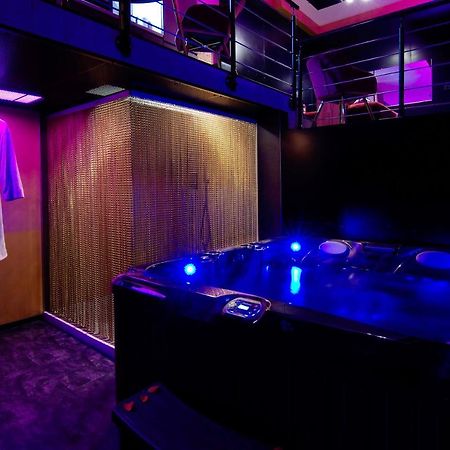 Mieuxqualhotel Jacuzzi Privatif Love Room Bordeaux Exteriér fotografie